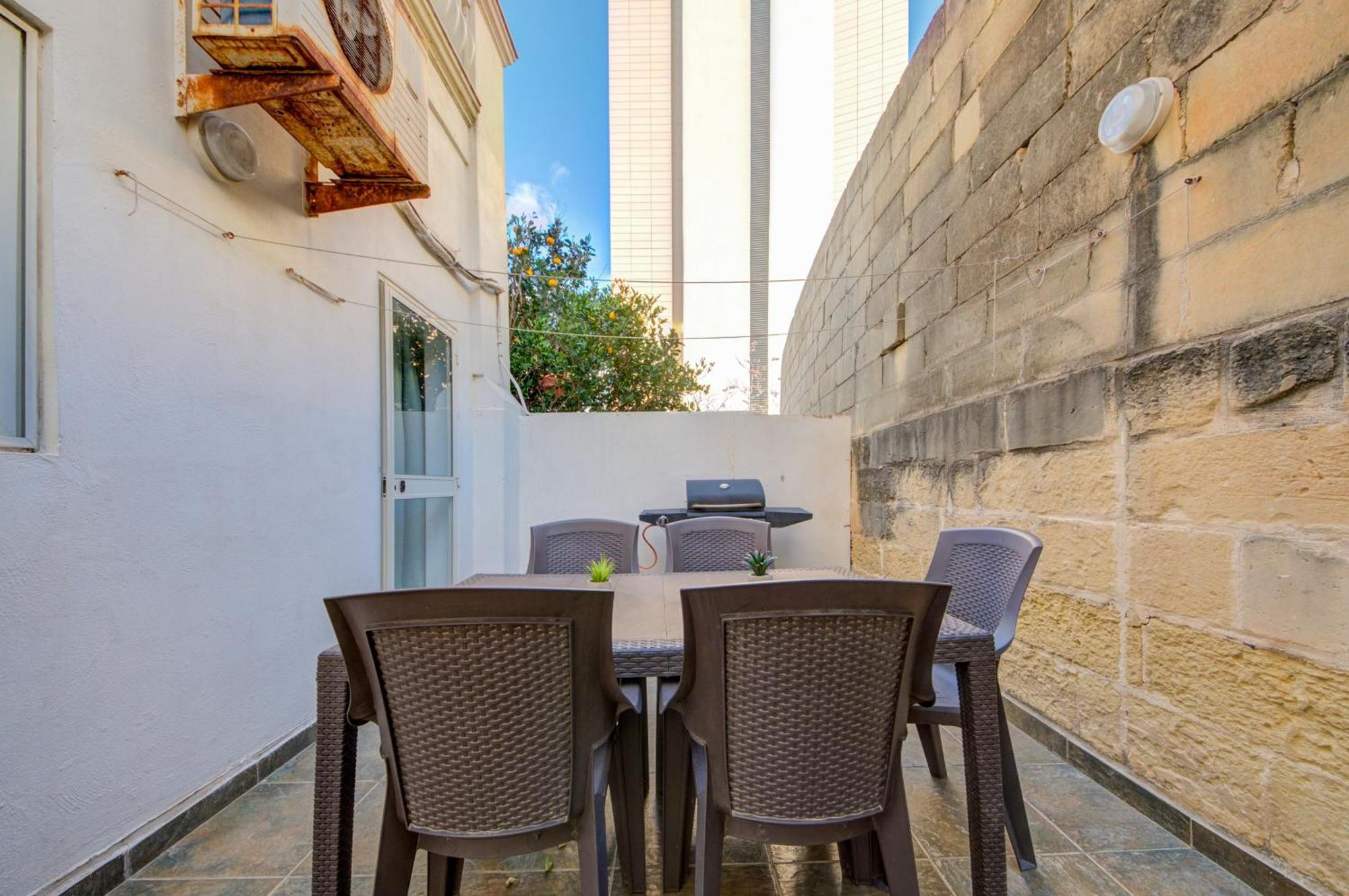 St Julian'S Unique 3-Bedroom Apartments Sleeps 9-10 San Ġiljan Exterior foto