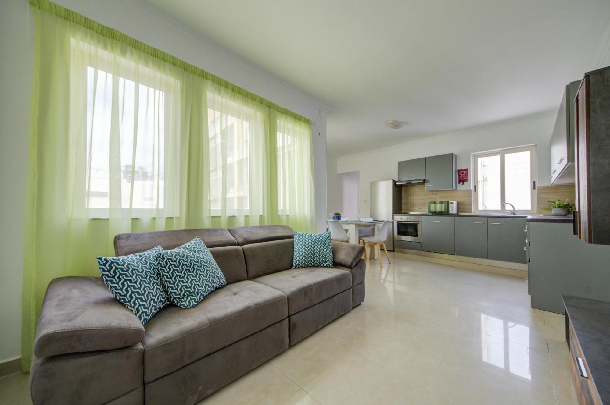 St Julian'S Unique 3-Bedroom Apartments Sleeps 9-10 San Ġiljan Exterior foto