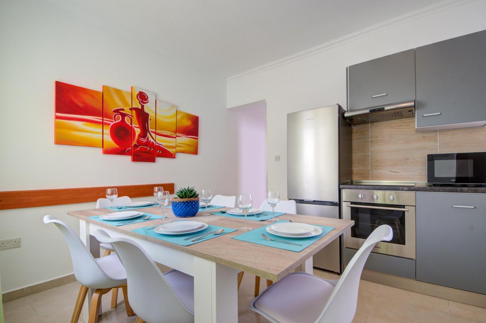 St Julian'S Unique 3-Bedroom Apartments Sleeps 9-10 San Ġiljan Exterior foto